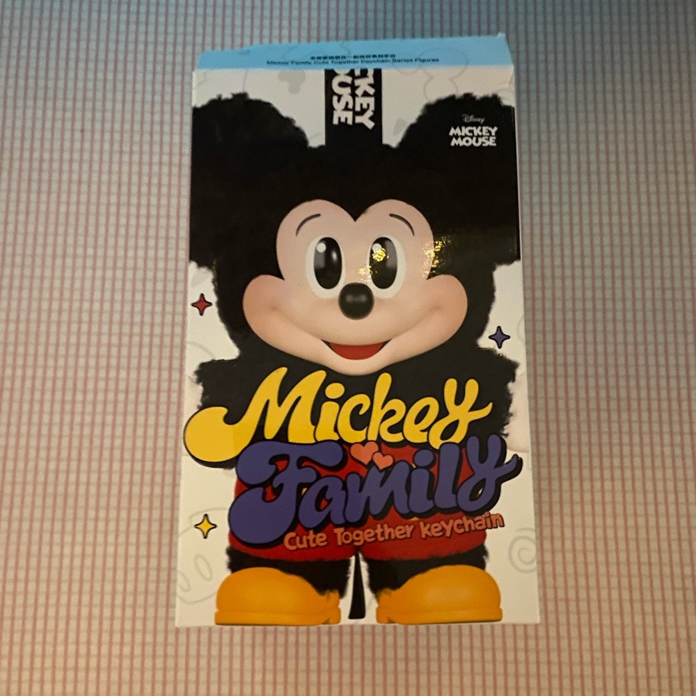🐿️Chip! Pop Mart x Disney Mickey Mouse Keychain